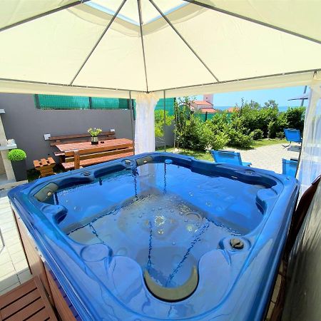 Lux Apartment Sea Shell With Jacuzzi Makarska Eksteriør bilde