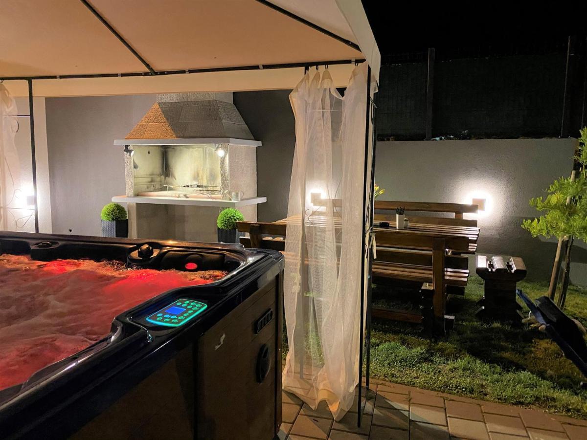Lux Apartment Sea Shell With Jacuzzi Makarska Eksteriør bilde