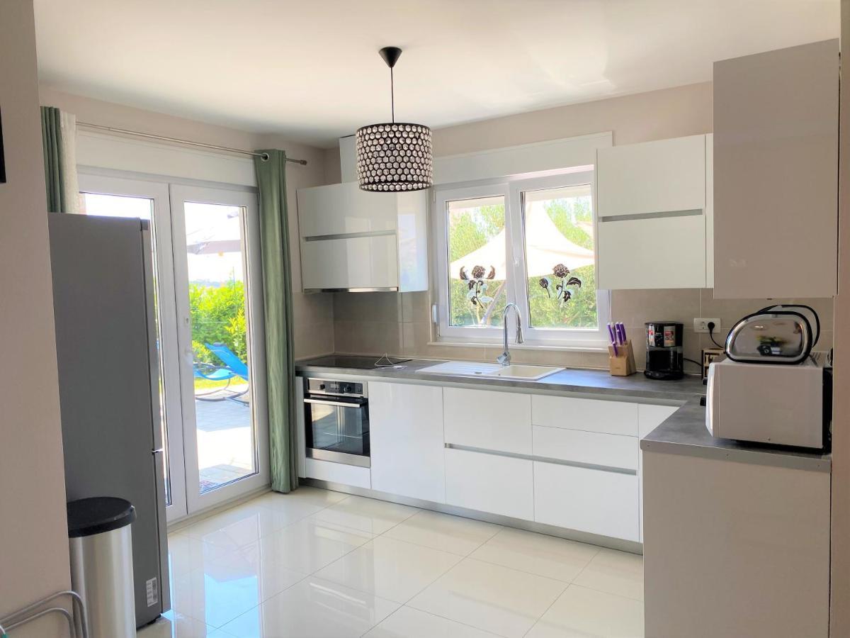 Lux Apartment Sea Shell With Jacuzzi Makarska Eksteriør bilde