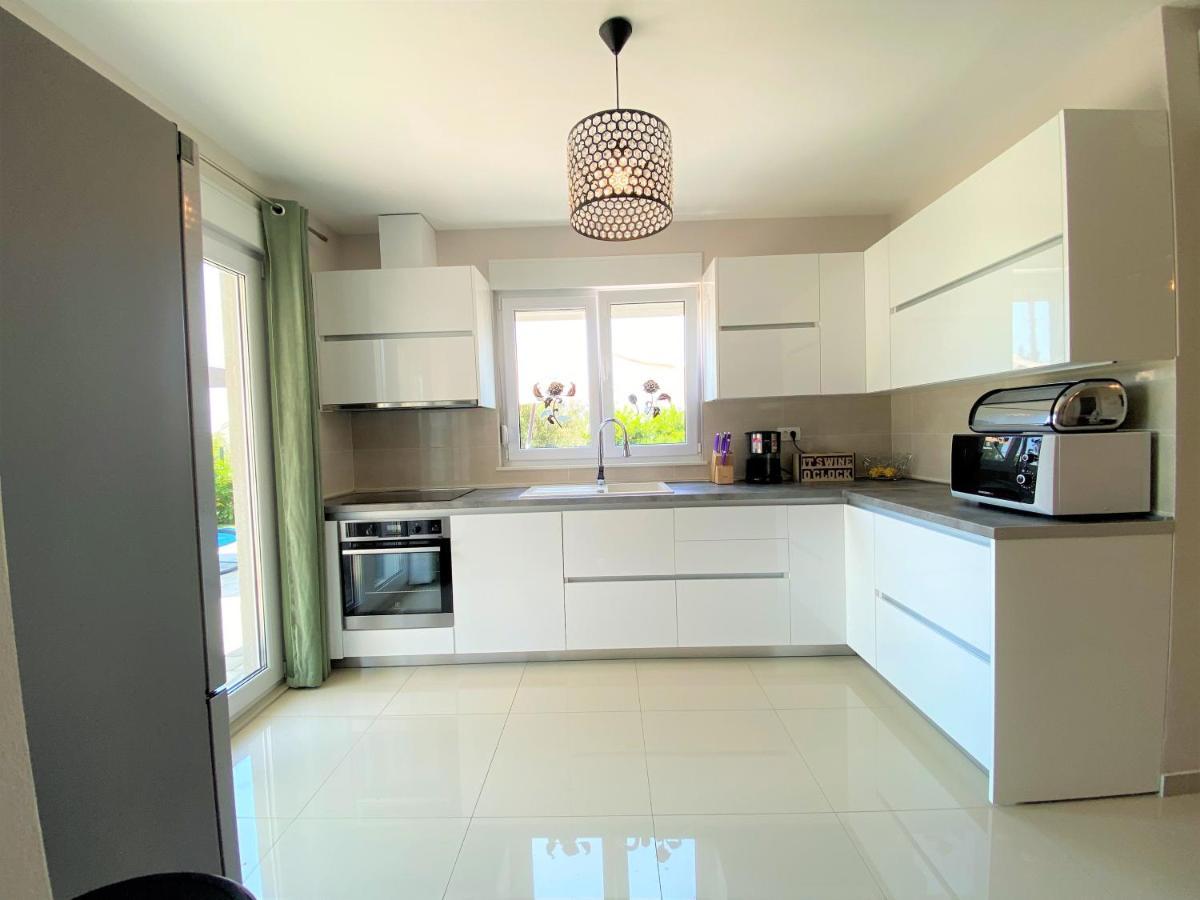 Lux Apartment Sea Shell With Jacuzzi Makarska Eksteriør bilde