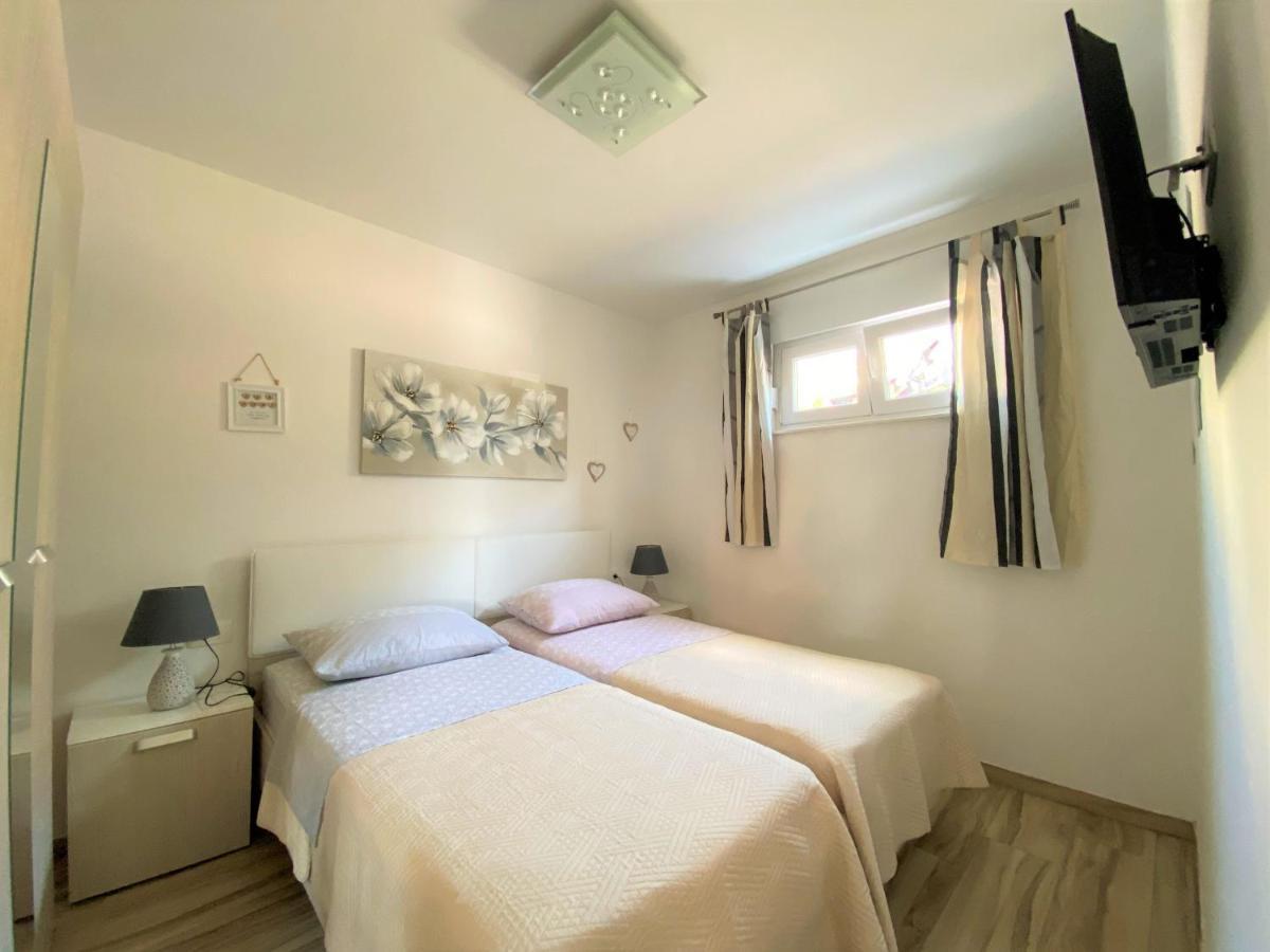 Lux Apartment Sea Shell With Jacuzzi Makarska Eksteriør bilde
