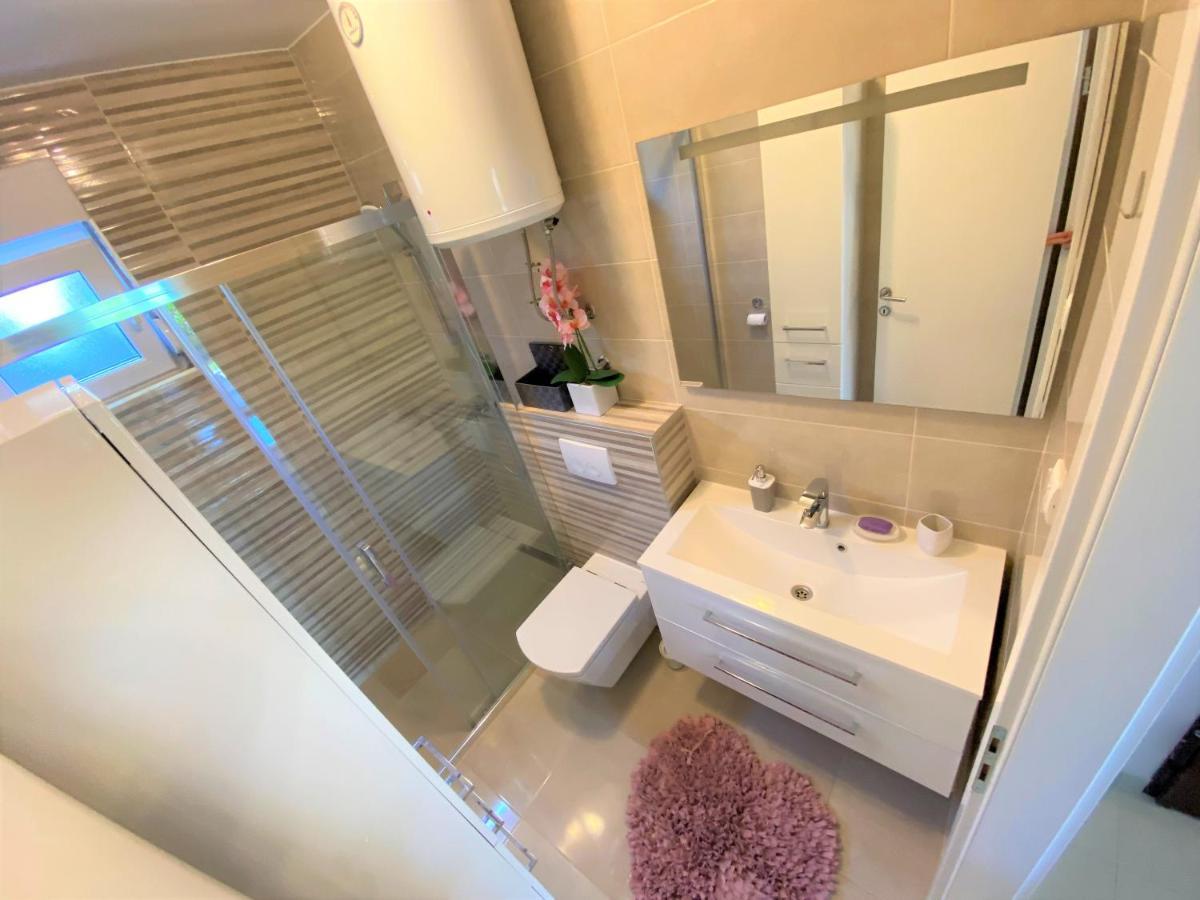 Lux Apartment Sea Shell With Jacuzzi Makarska Eksteriør bilde